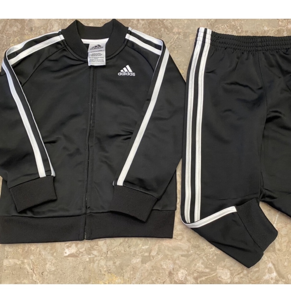 Adidas tracksuit for toddler in size 18months
